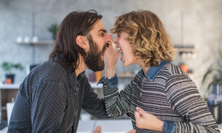5 conseils pour régler les problèmes d’argent dans le couple