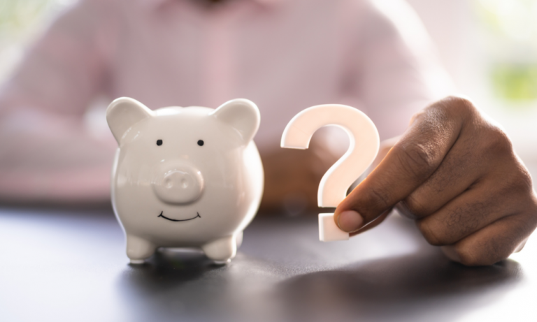 Épargner VS investir : quelles différences ?