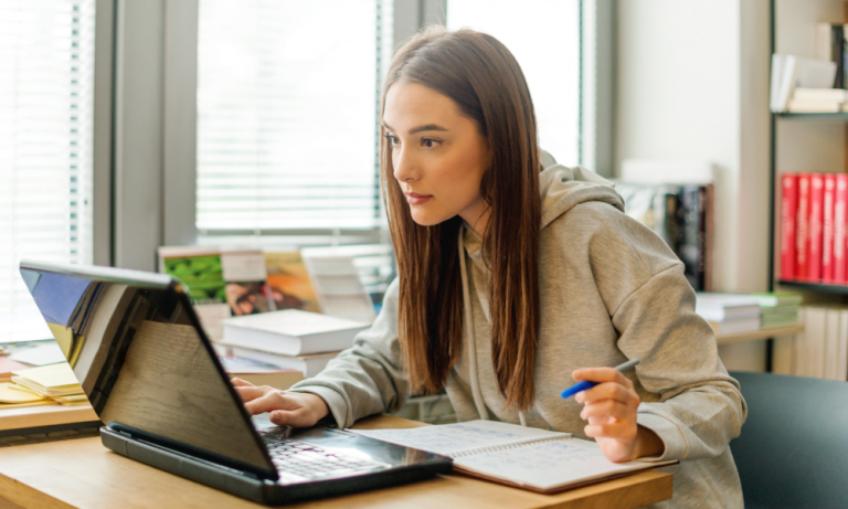 Étudiants : 9 sites à connaître pour trouver un stage