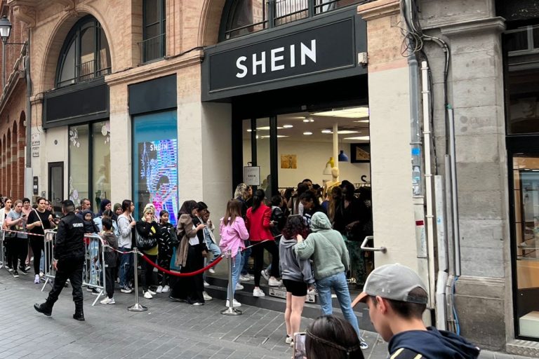 Shein détrône Vinted et devient l’enseigne préférée des Français en 2024
