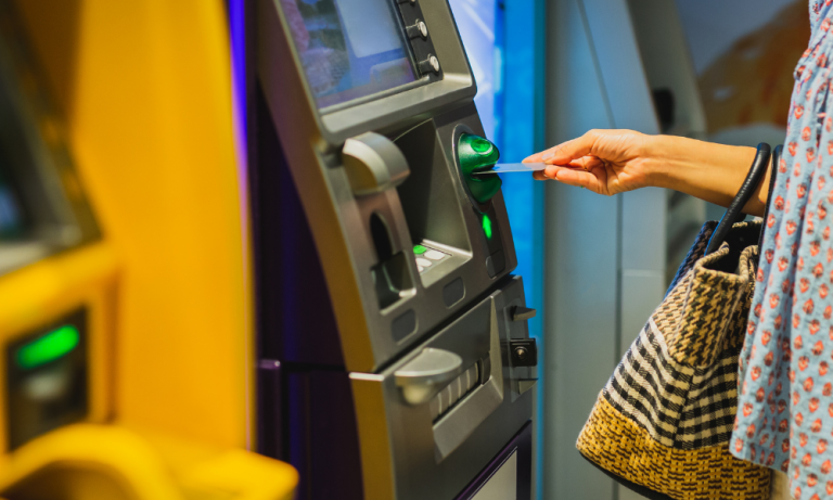 Qu’est-ce que le shimming, cette nouvelle escroquerie bancaire presque indétectable