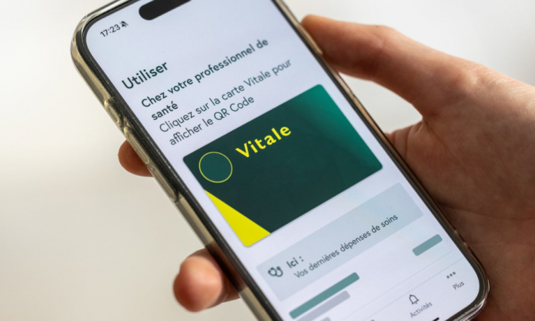 La carte Vitale arrive sur smartphone : tout ce qu’il faut savoir sur cette nouvelle carte dématérialisée