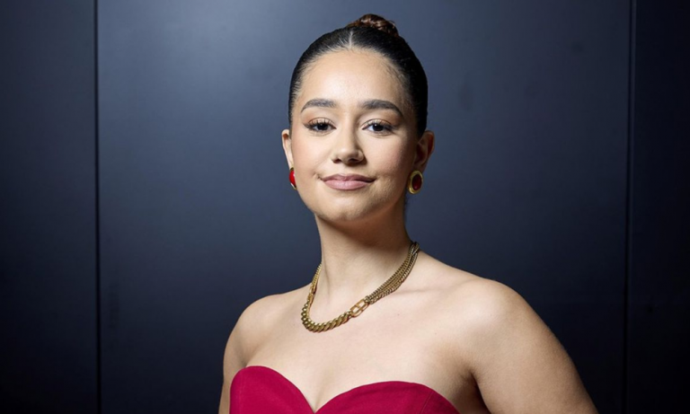 Léna Mahfouf : la success story d’une créatrice de contenu devenue entrepreneuse !